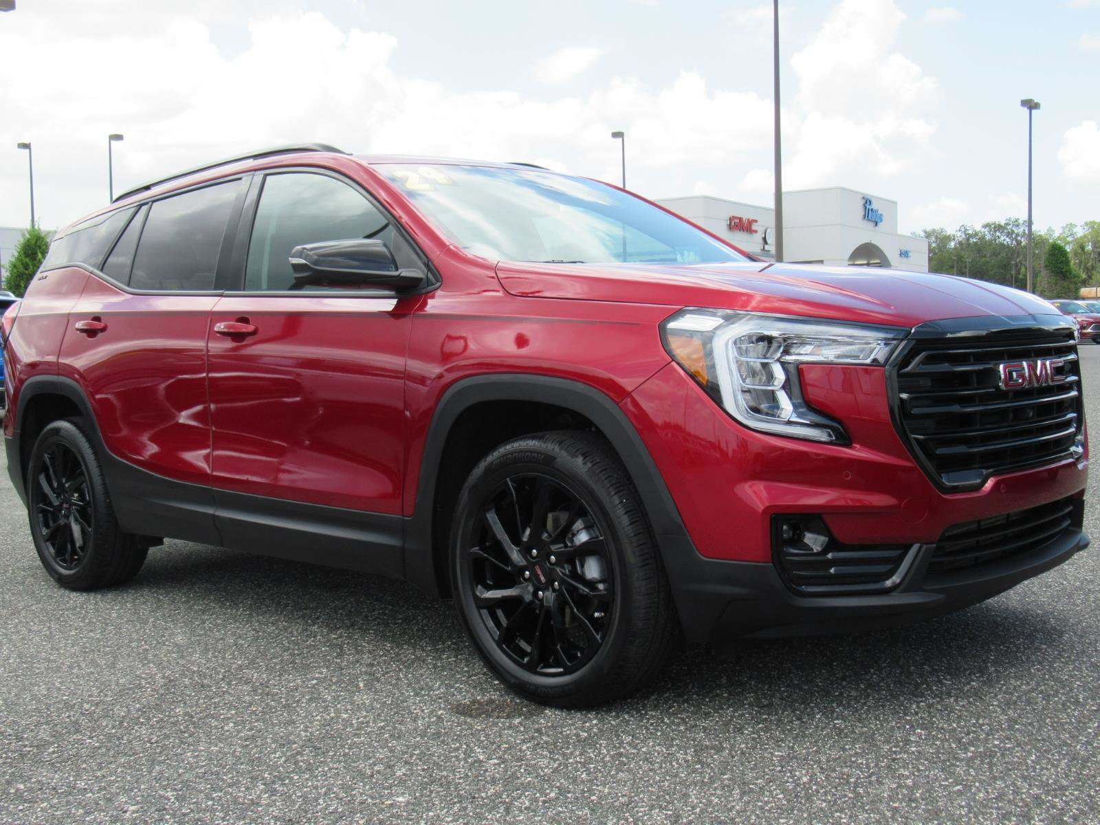 Used 2024 GMC Terrain SLT w/ Infotainment Package II