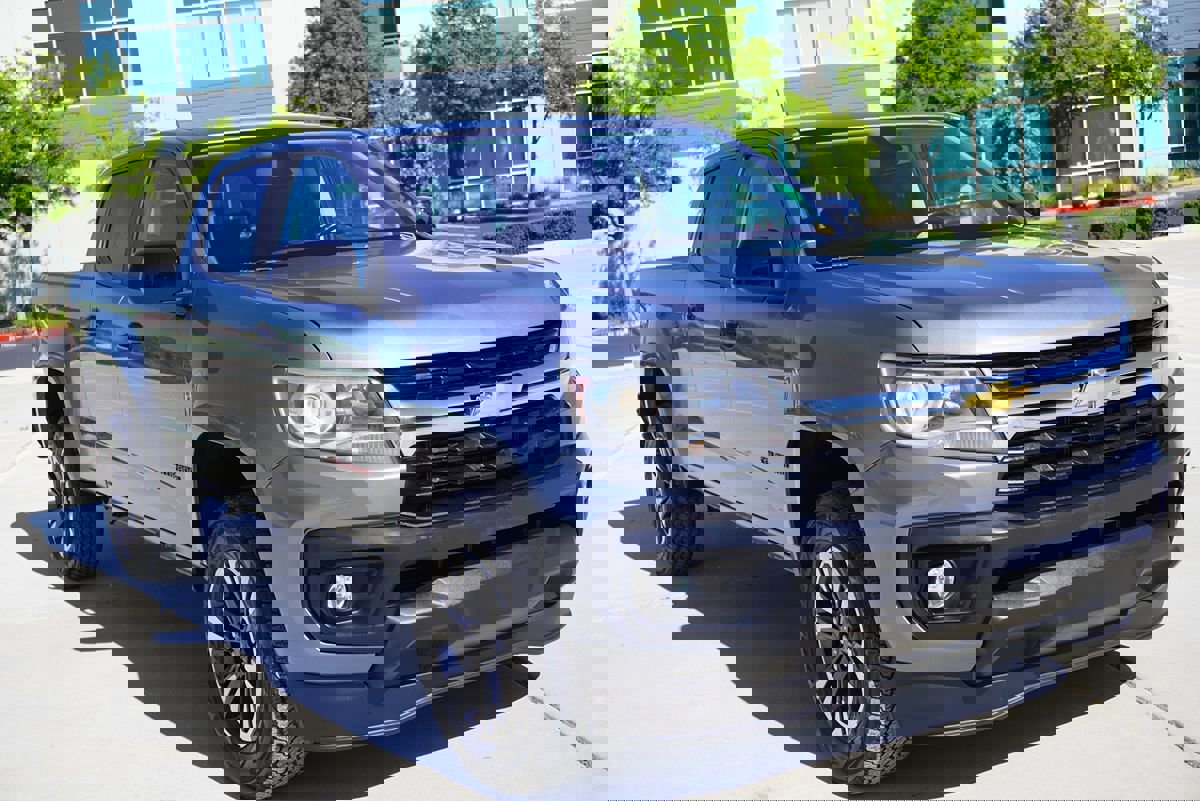 Used 2022 Chevrolet Colorado Z71 AWD/4WD image 9