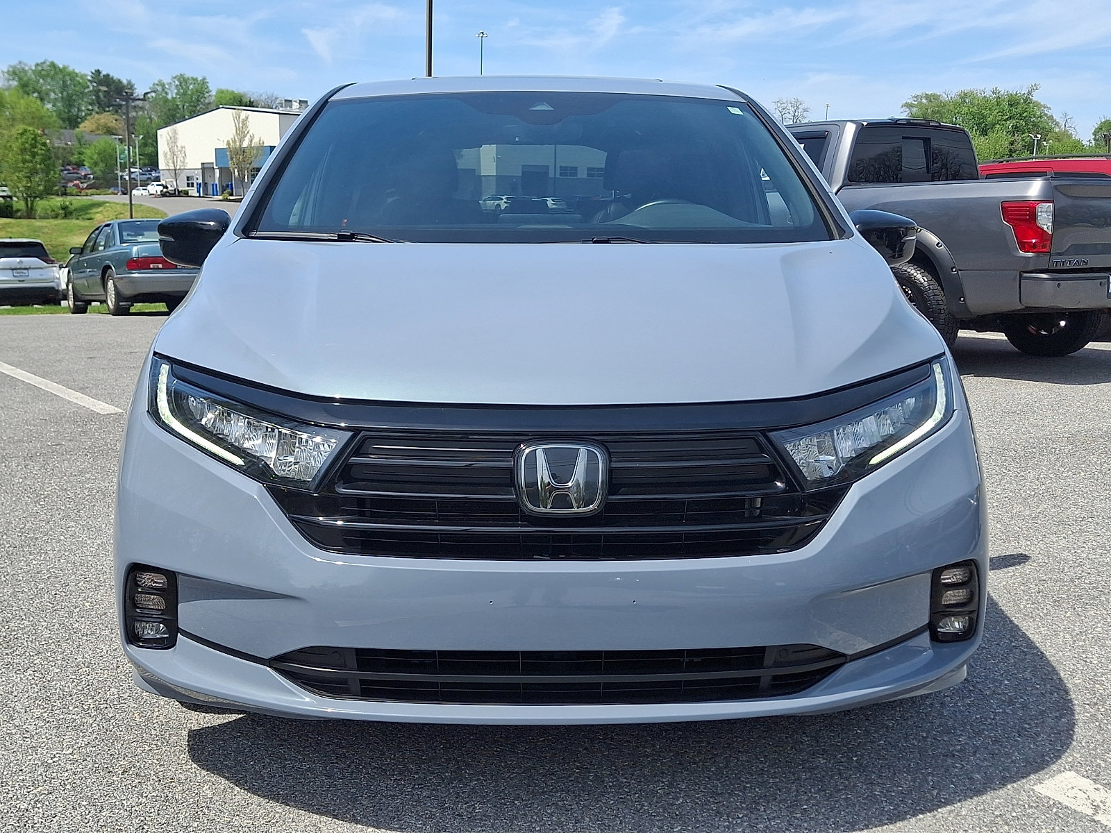 Used 2023 Honda Odyssey Sport image 2