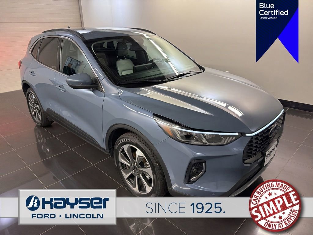 Certified 2023 Ford Escape Platinum AWD/4WD video 1
