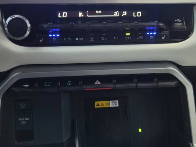 Used 2024 Toyota Sequoia Capstone AWD/4WD image 17