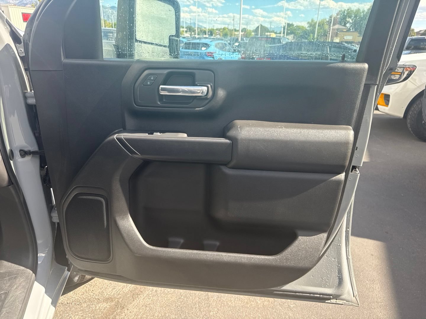 Used 2025 Chevrolet Silverado 2500 Custom w/ Custom Value Package AWD/4WD image 11