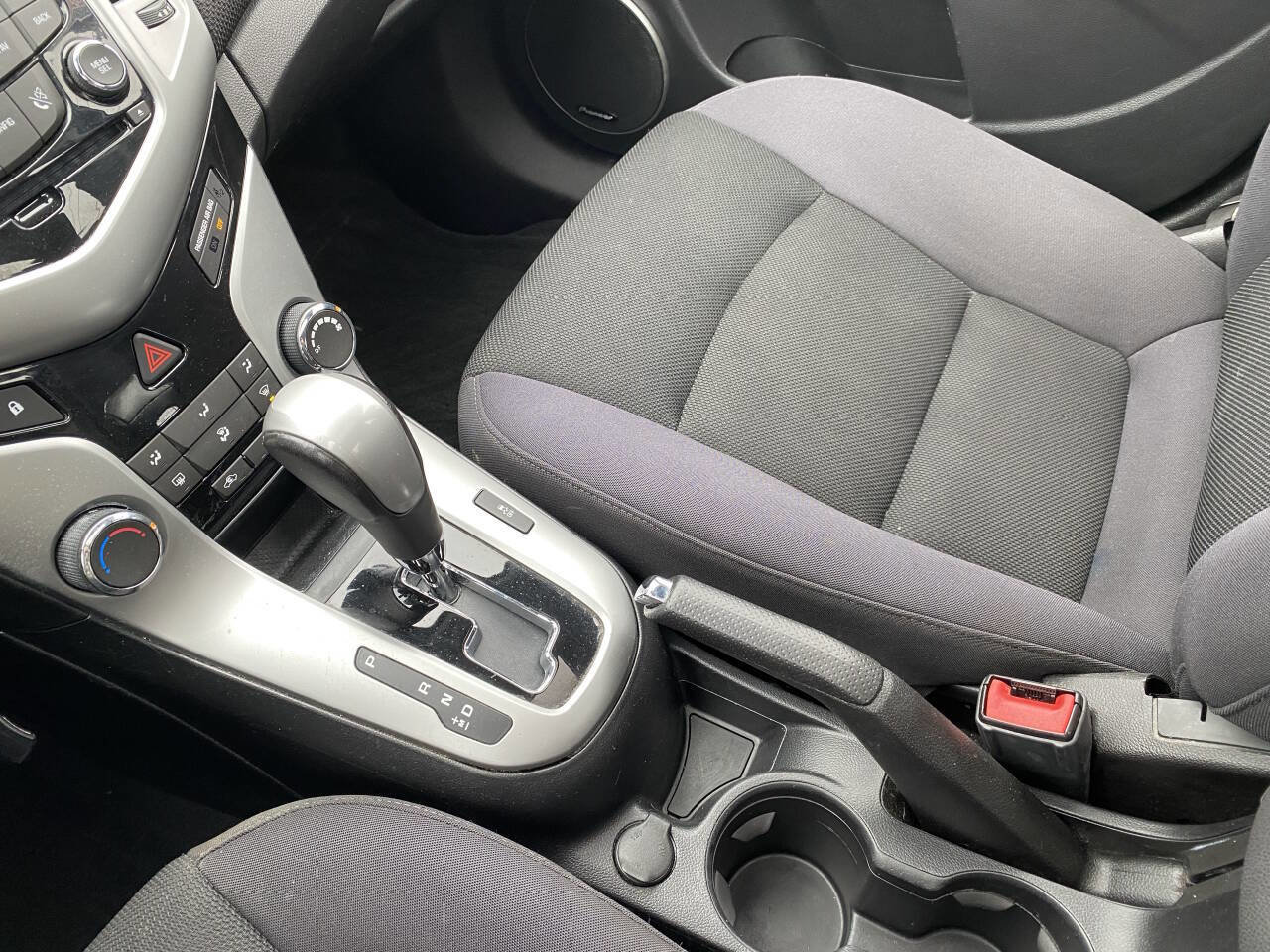 Used 2014 Chevrolet Cruze LT w/ All-Star Edition FWD image 29