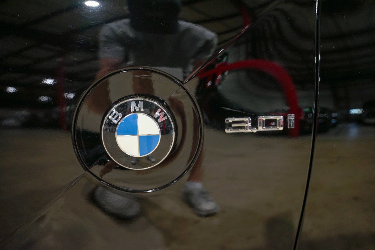 Used 2006 BMW Z4 3.0i image 32