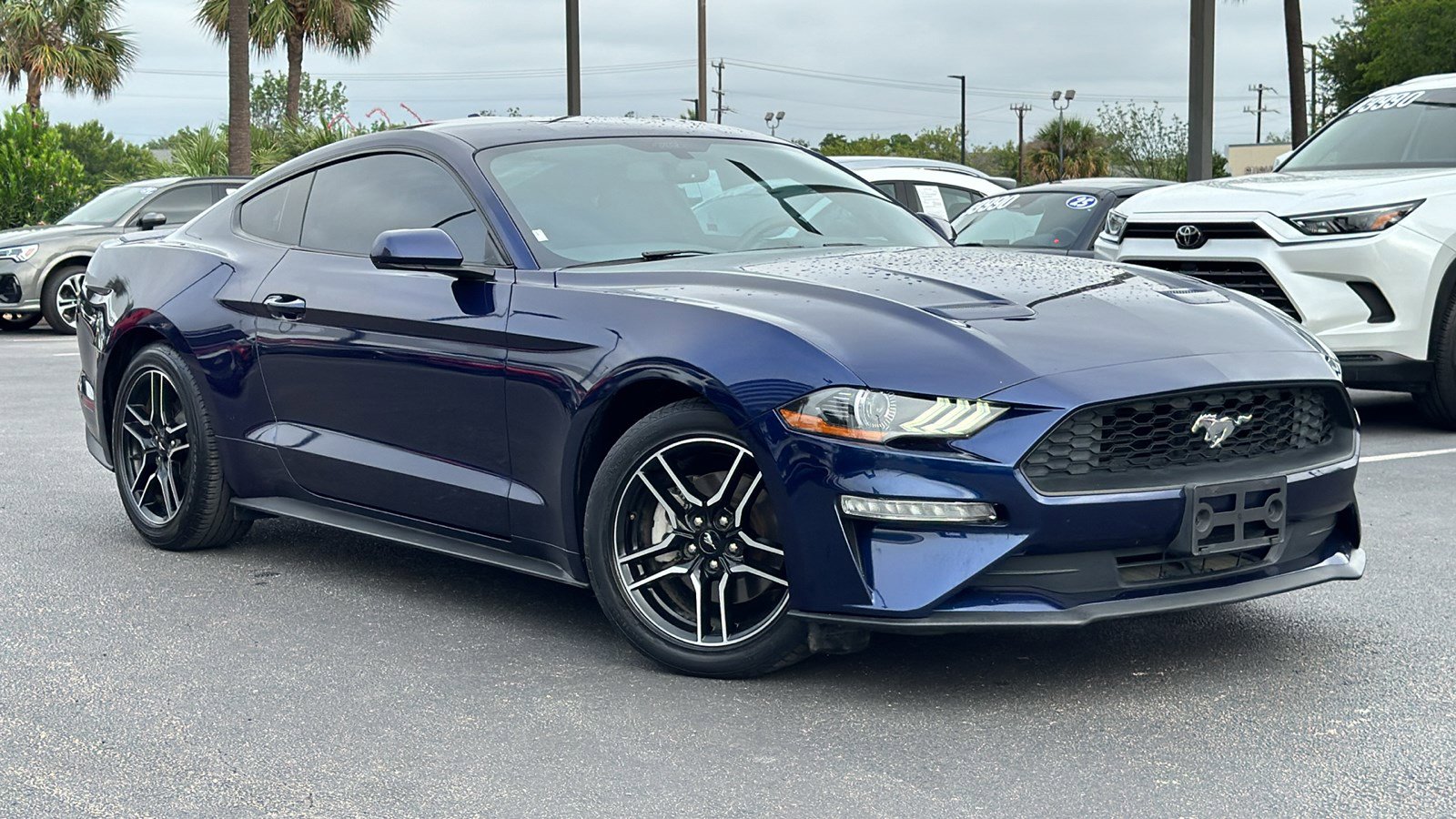 Used 2020 Ford Mustang Coupe w/ Equipment Group 101A RWD image 2