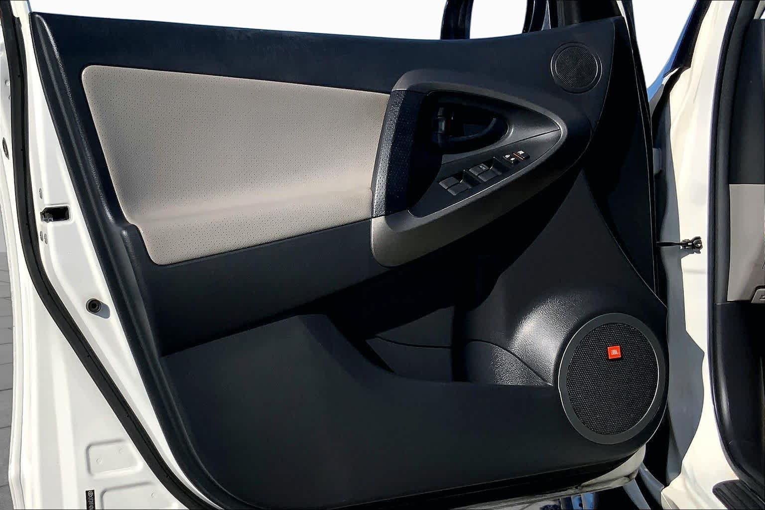 Used 2010 Toyota RAV4 Limited FWD image 20