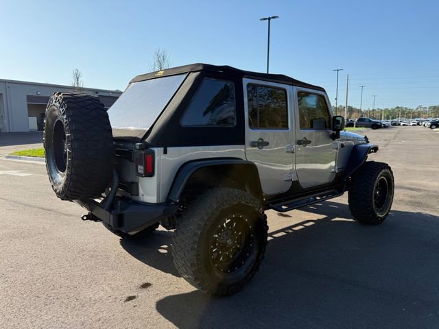 Used 2017 Jeep Wrangler Unlimited Rubicon w/ Connectivity Group image 13