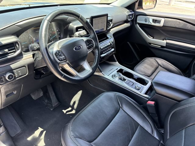 Used 2022 Ford Explorer Limited AWD/4WD image 19