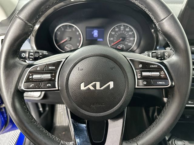 Used 2022 Kia Seltos Nightfall Edition image 21