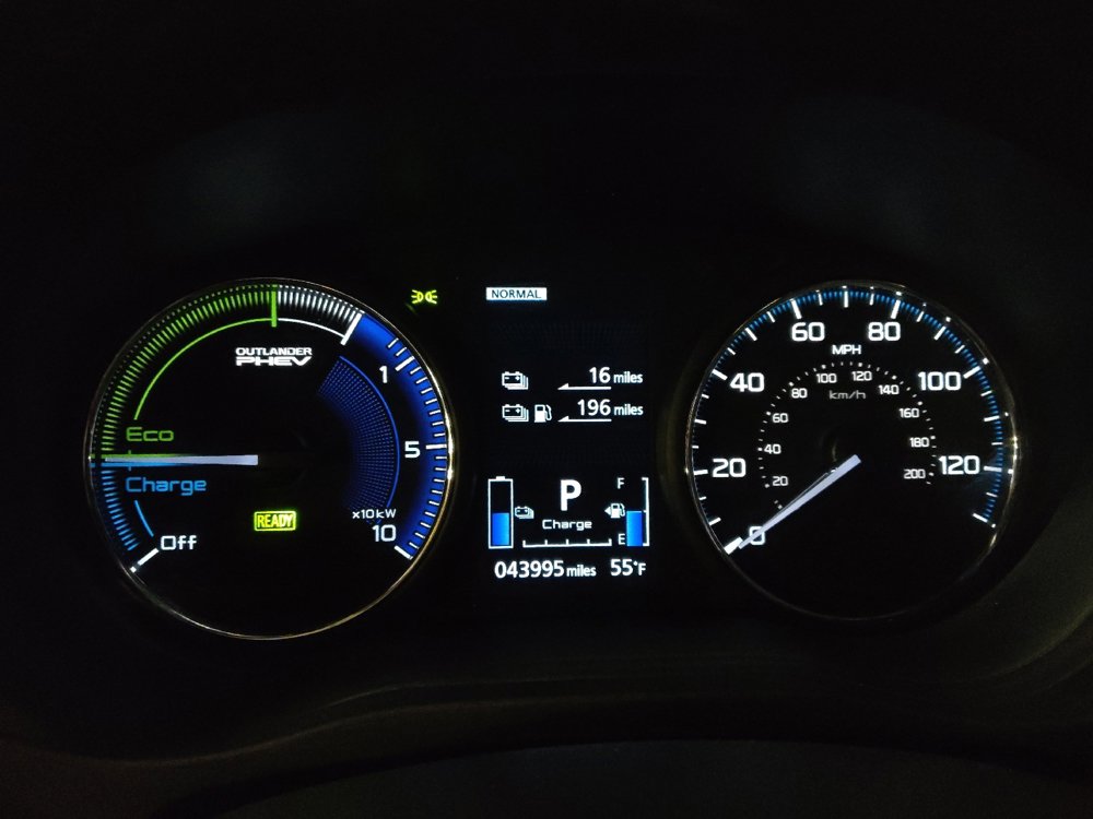 Used 2022 Mitsubishi Outlander SEL image 23