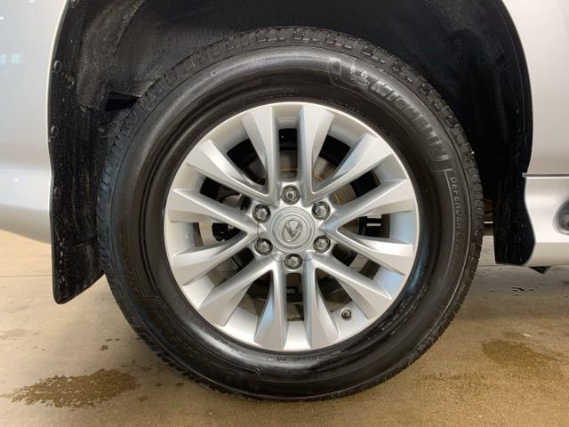 Used 2014 Lexus GX 460 w/ Premium Package AWD/4WD image 41
