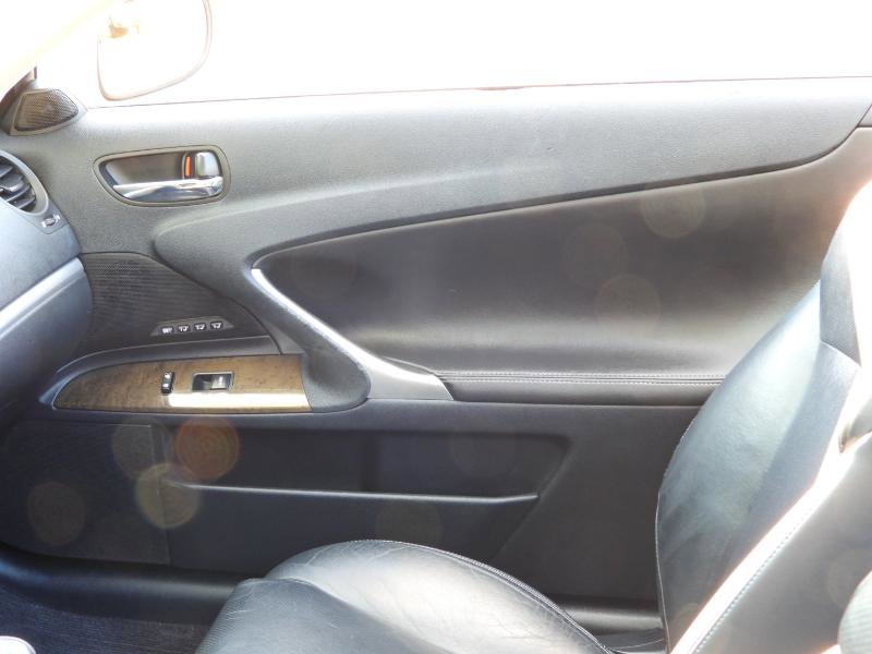Used 2012 Lexus IS 250C w/ Luxury Pkg image 30