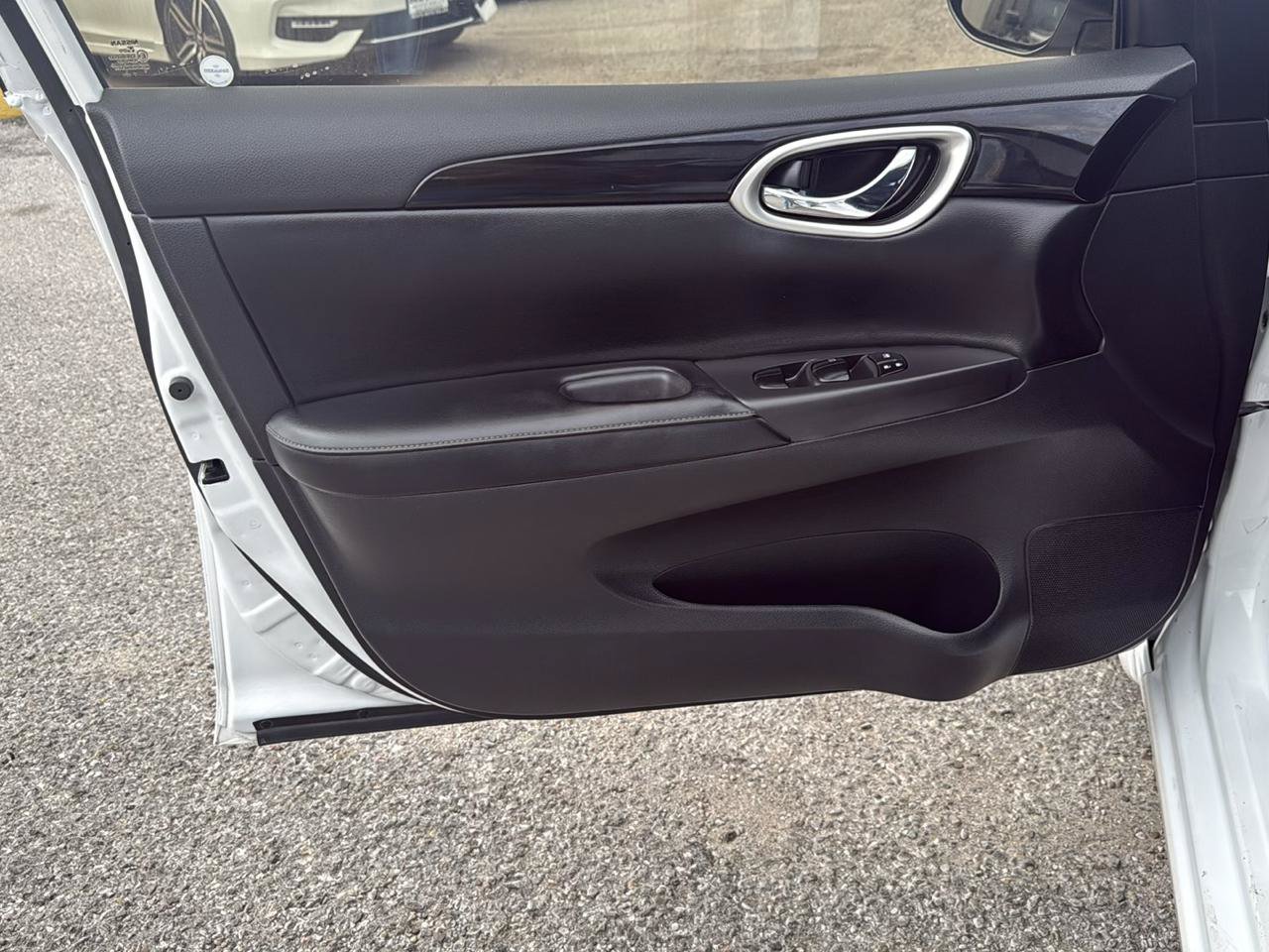 Used 2018 Nissan Sentra SL w/ Protection Package FWD image 12