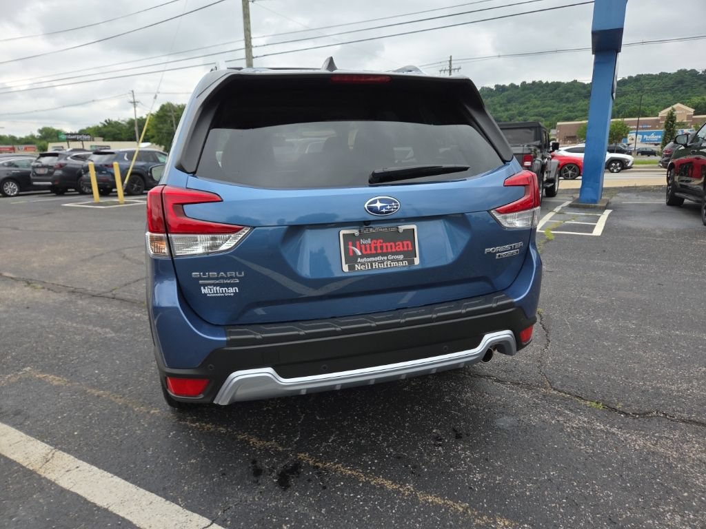 Used 2024 Subaru Forester Touring w/ Convenience Package AWD/4WD image 6