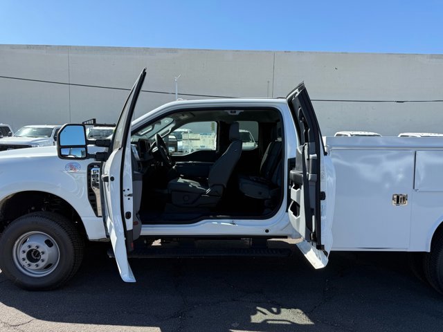 New 2025 Ford F350 XL w/ XL Chrome Package AWD/4WD image 24