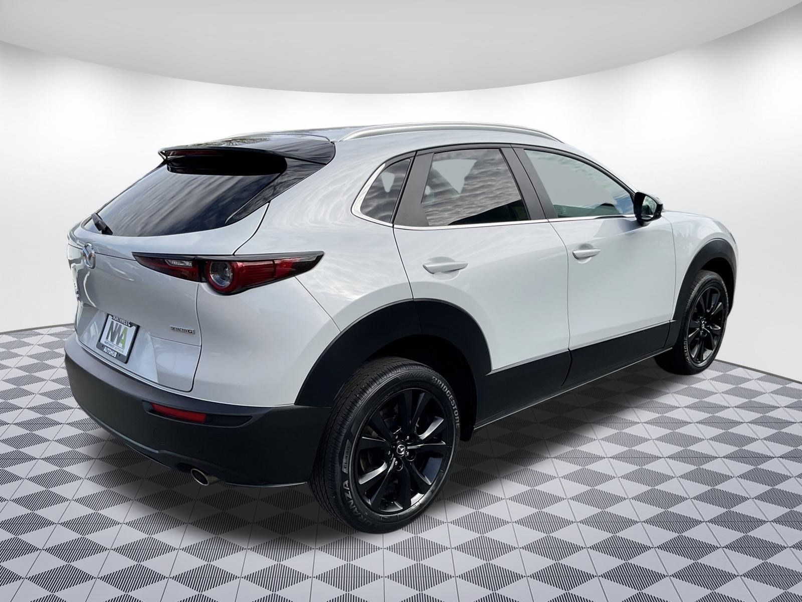 Used 2024 MAZDA CX-30 AWD 2.5 S w/ Select Sport Pkg image 3