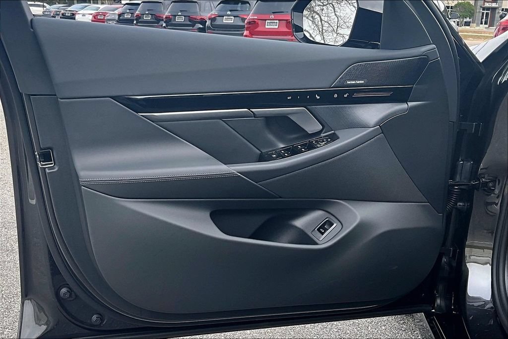 New 2026 BMW 530i w/ M Sport Package RWD image 13