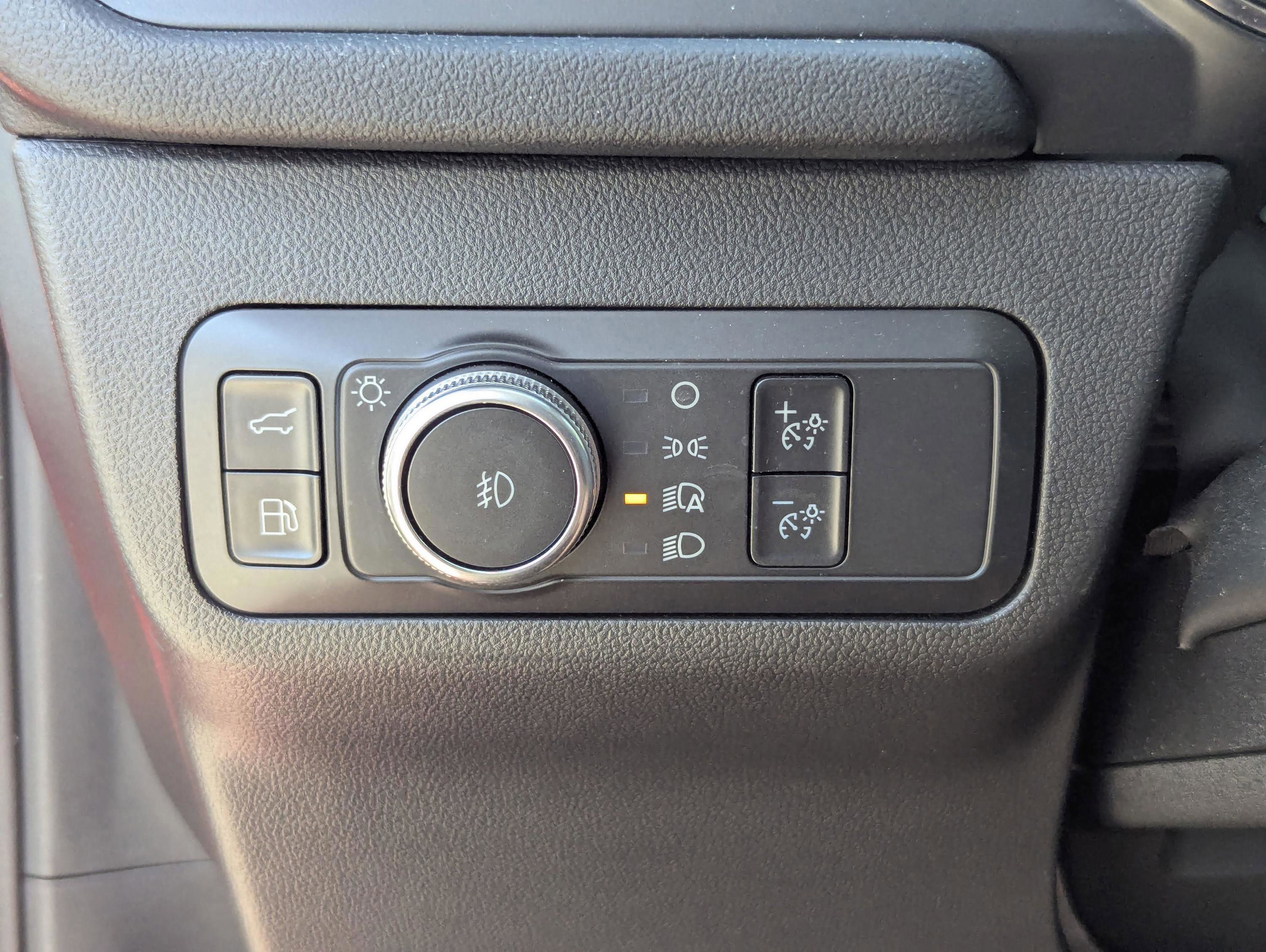 Used 2022 Ford Escape Titanium w/ Titanium Premium Package FWD image 20