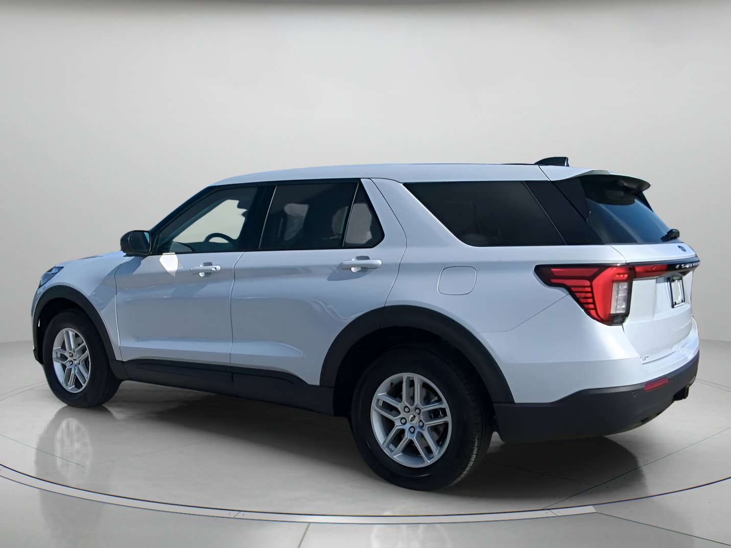 New 2026 Ford Explorer Active RWD image 19