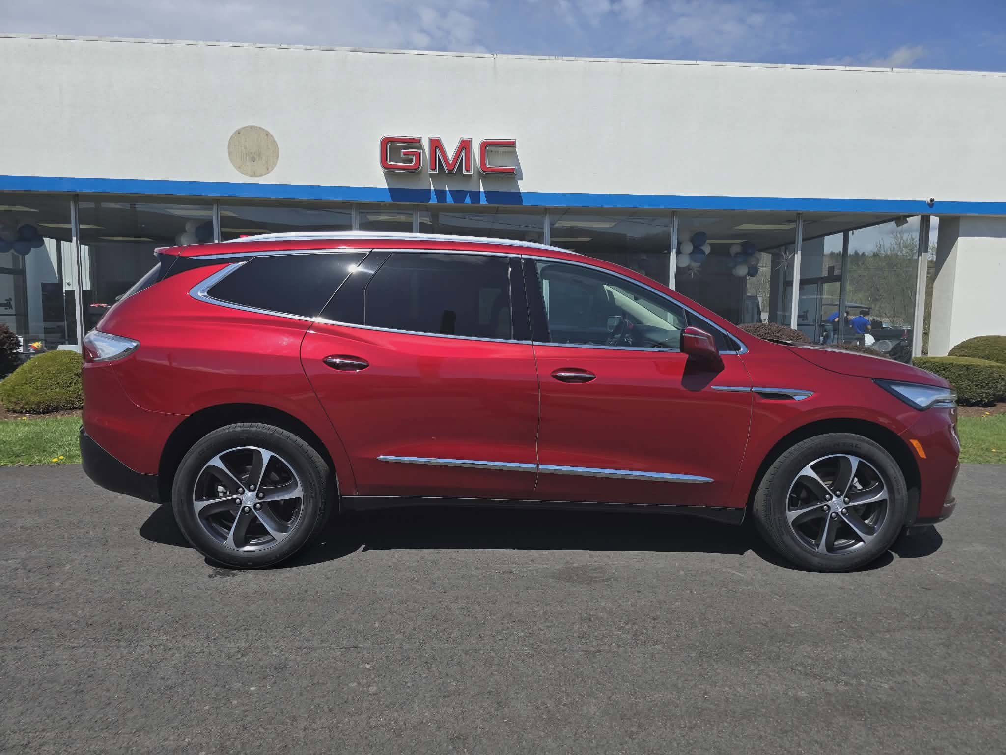 Used 2023 Buick Enclave Essence w/ Experience Buick Package AWD/4WD image 2