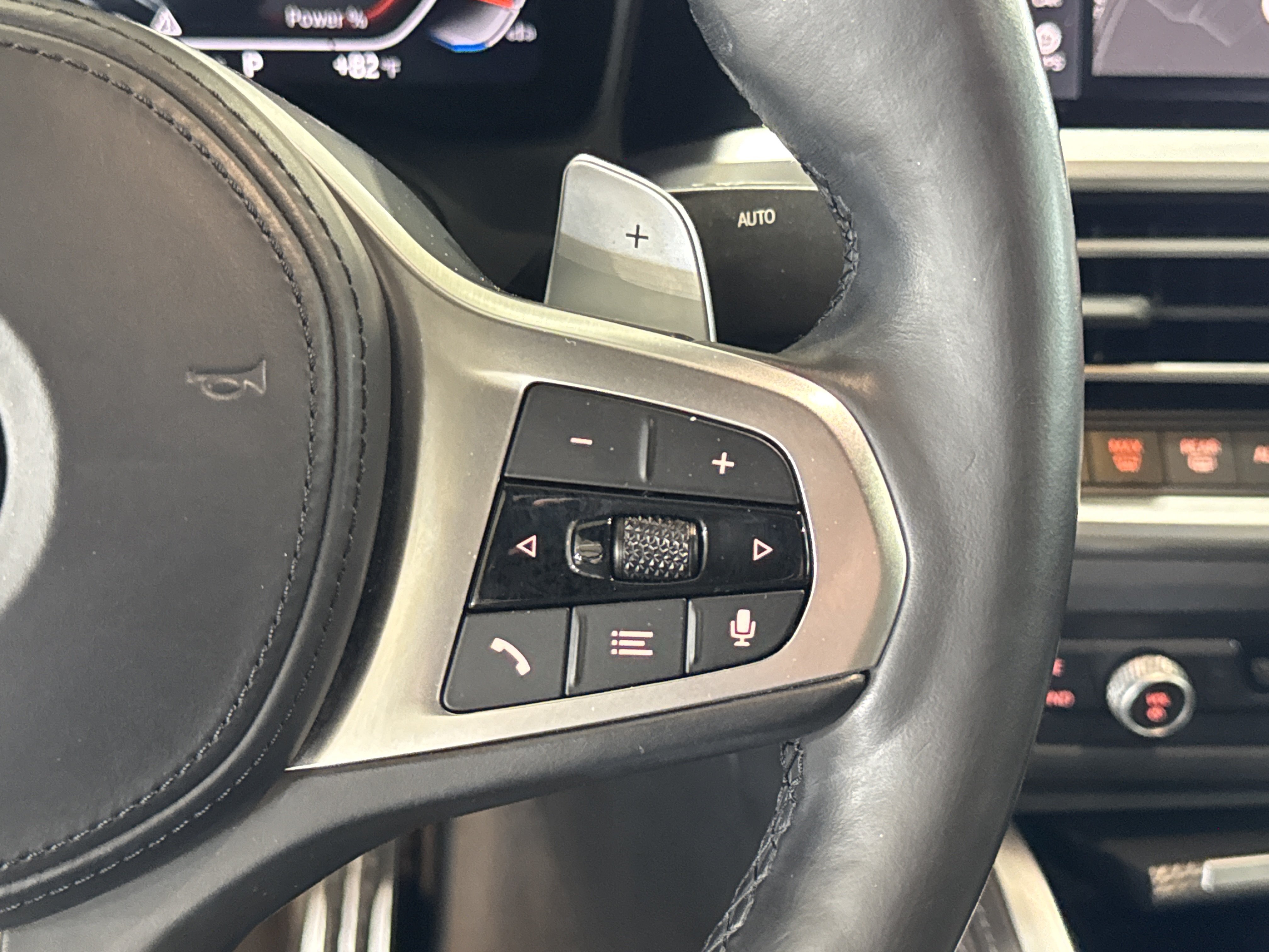 Used 2023 BMW 440i xDrive Convertible w/ M Carbon Exterior Package AWD/4WD image 19