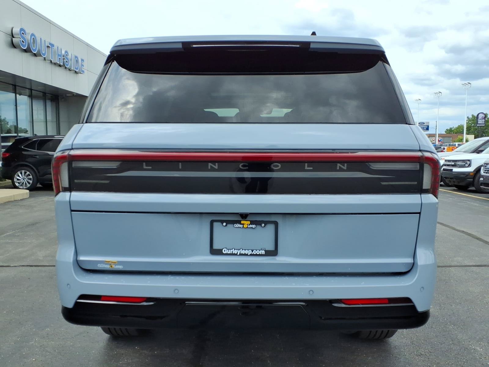 New 2027 Lincoln Navigator L Reserve AWD/4WD image 10