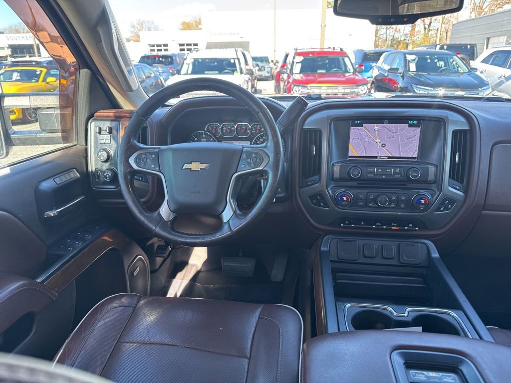 Used 2016 Chevrolet Silverado 2500 High Country w/ High Country Premium Package image 9
