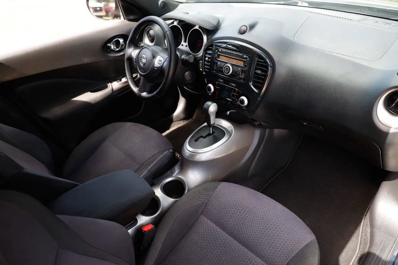 Used 2013 Nissan Juke SV FWD image 18
