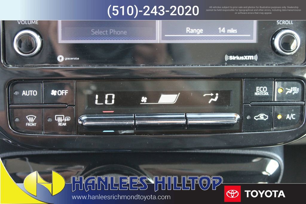 Used 2022 Toyota Prius XLE FWD image 22