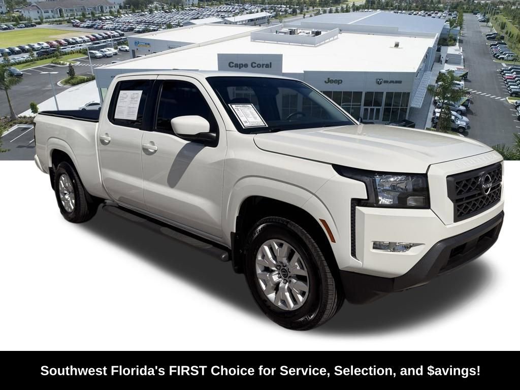 Used 2022 Nissan Frontier SV w/ Technology Package image 2