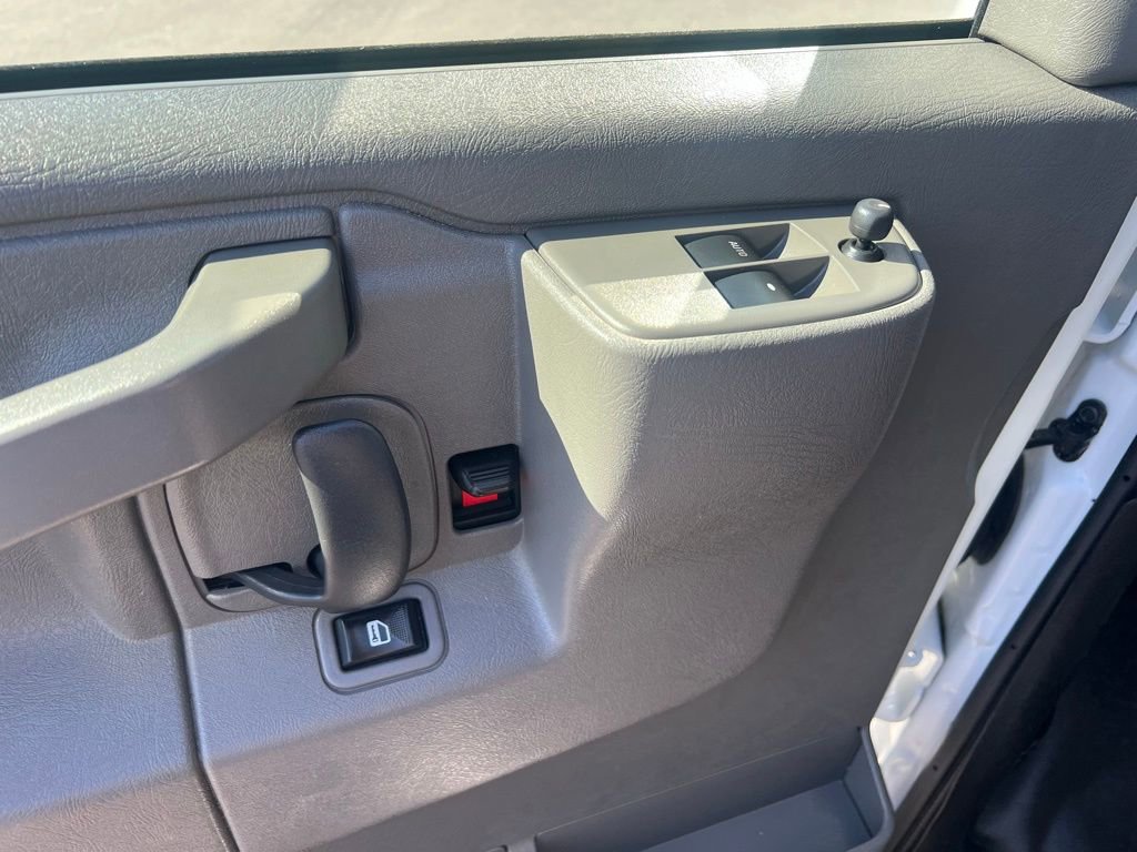 Used 2024 Chevrolet Express 2500 w/ Driver Convenience Package RWD image 16