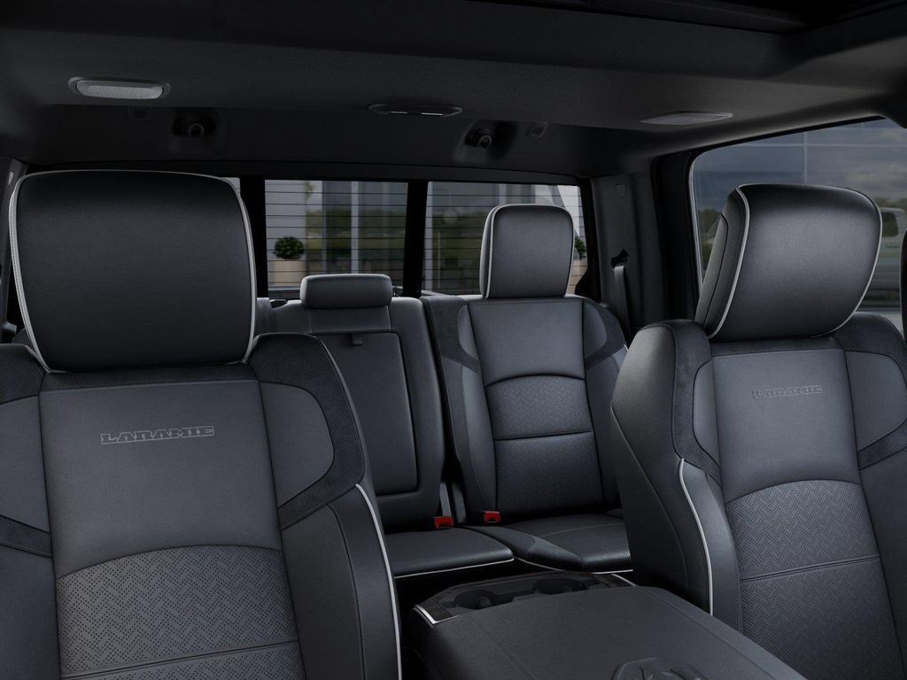New 2026 RAM 2500 Laramie AWD/4WD image 26