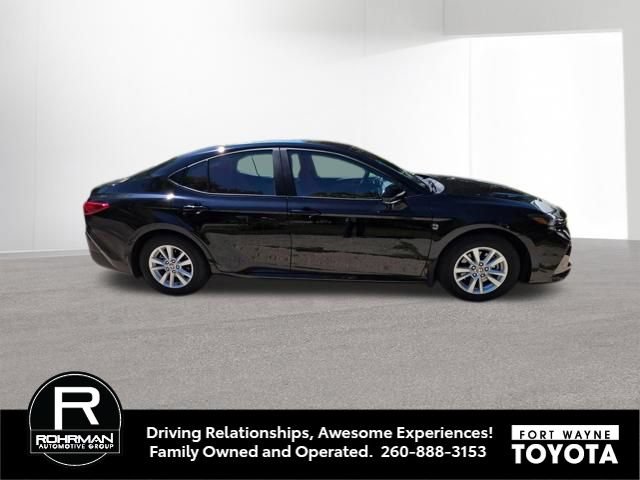 Used 2025 Toyota Camry LE w/ Convenience Package FWD image 6