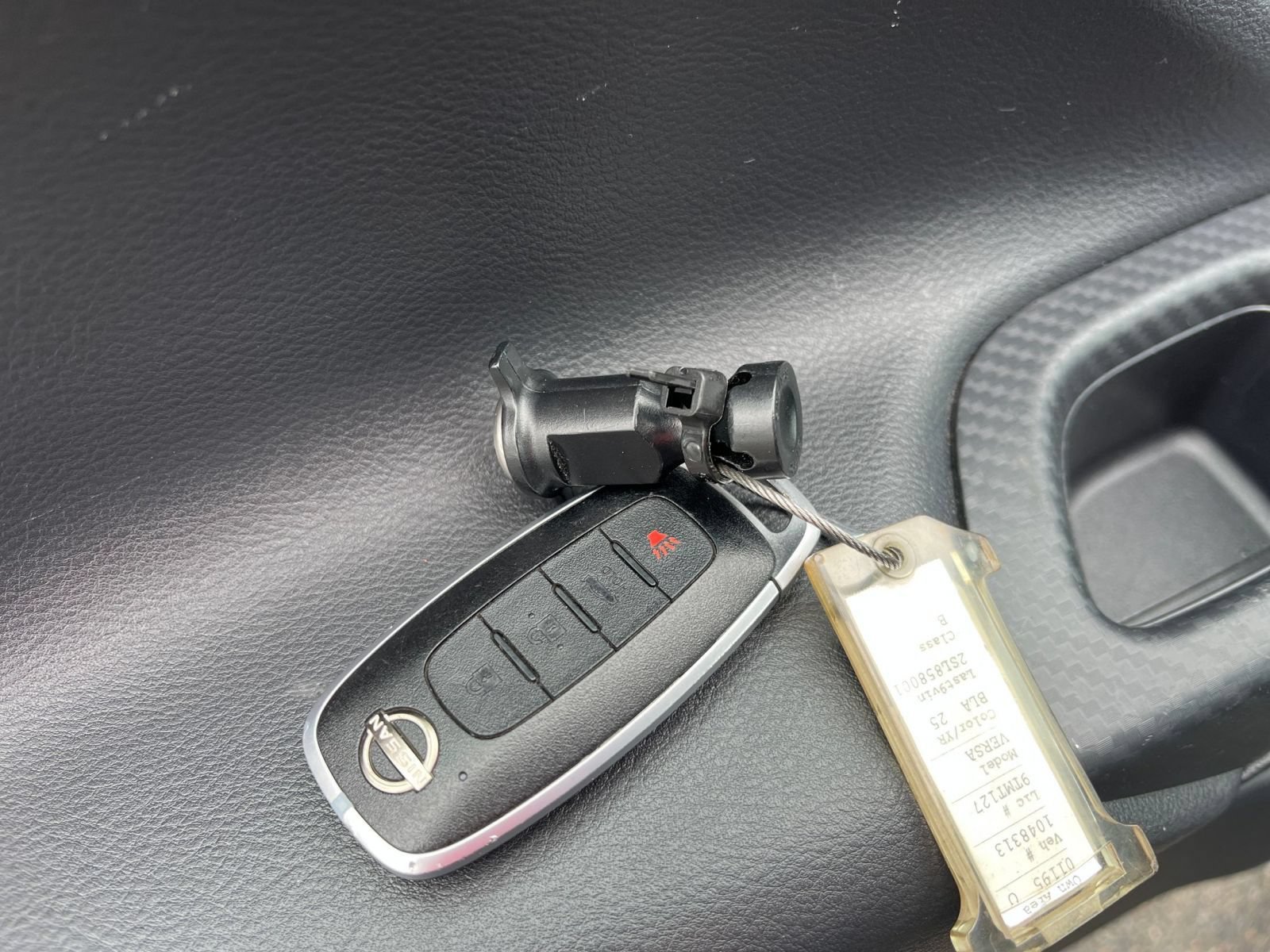 Used 2025 Nissan Versa SV FWD image 20