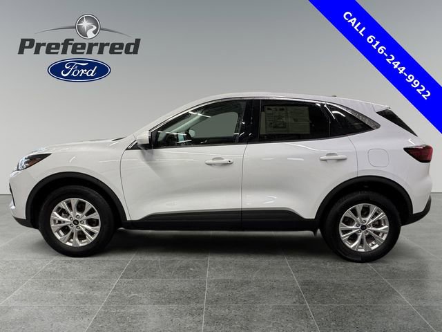 Used 2023 Ford Escape Active w/ Tech Pack #2 image 2