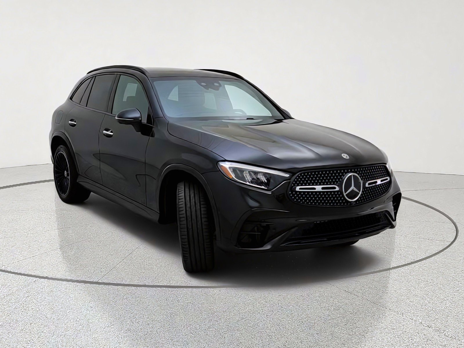 Certified 2026 Mercedes-Benz GLC 300 image 4