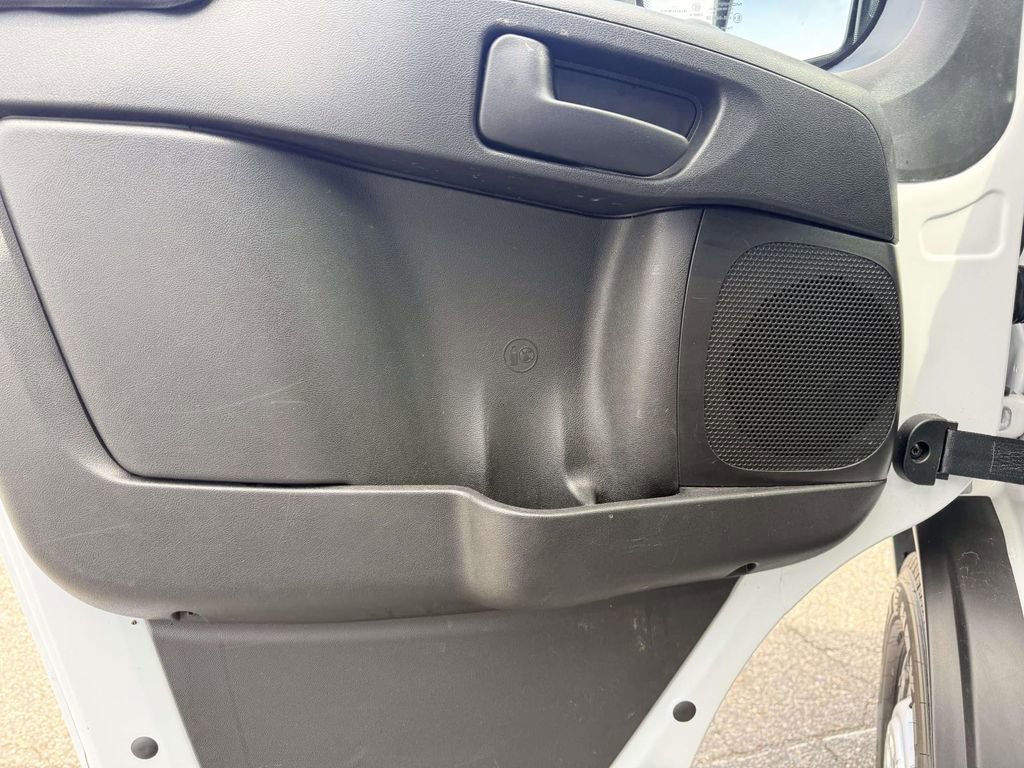 Used 2023 RAM ProMaster 2500 image 12