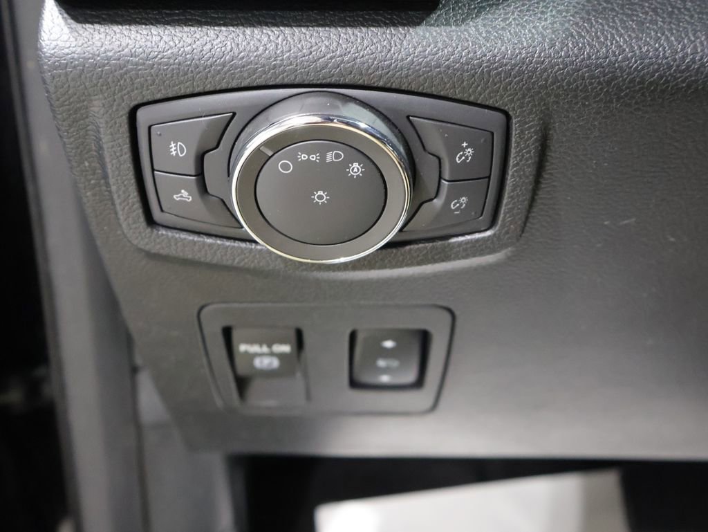 Used 2020 Ford F150 XLT w/ Equipment Group 302A Luxury image 33