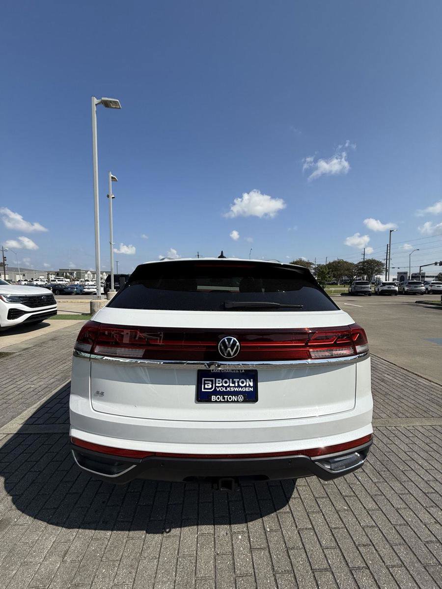 New 2026 Volkswagen Atlas Cross Sport SE image 9