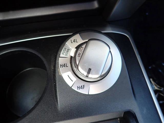 Used 2016 Toyota 4Runner Limited AWD/4WD image 19