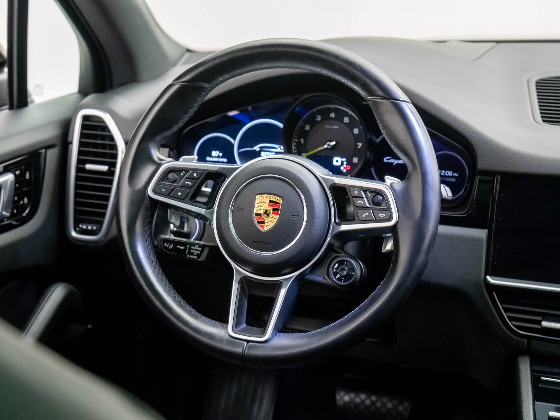 Used 2021 Porsche Cayenne E-Hybrid image 11