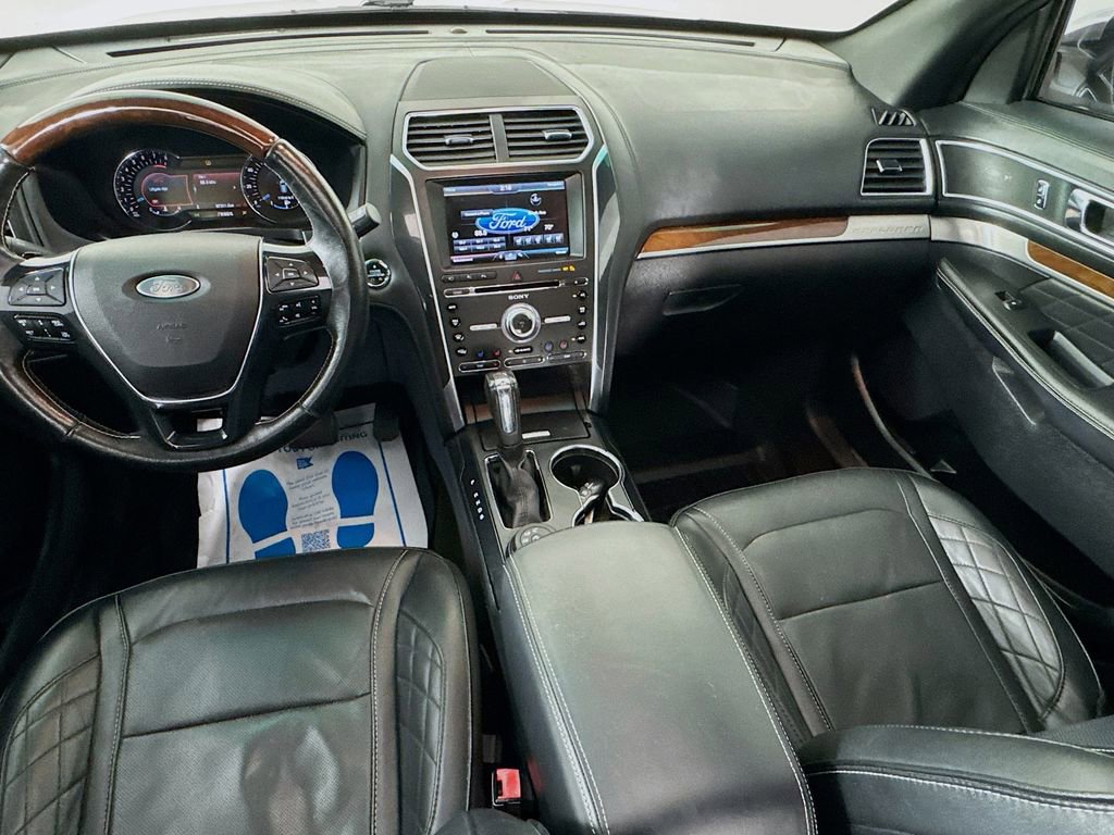 Used 2016 Ford Explorer Platinum image 27