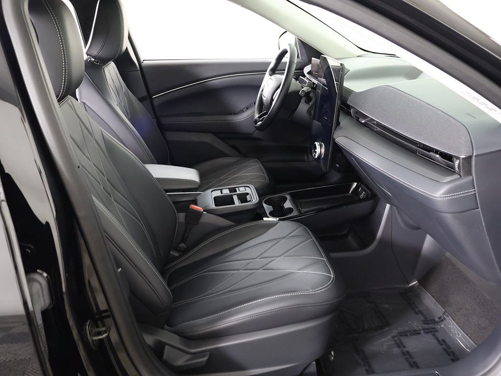 Used 2025 Ford Mustang Mach-E Select w/ Comfort Package Lite RWD image 30