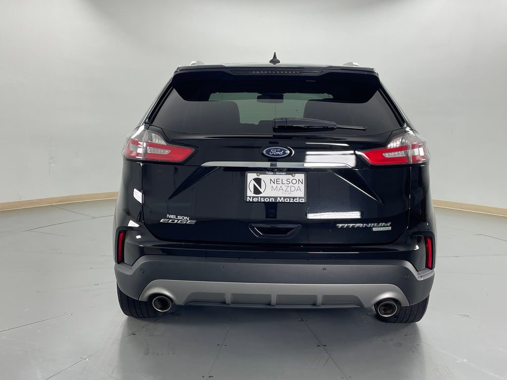 Used 2020 Ford Edge Titanium image 28