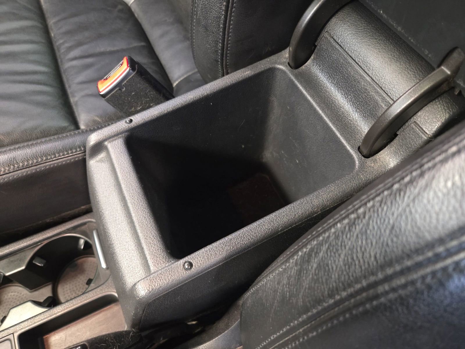 Used 2016 Volkswagen Tiguan SEL image 35