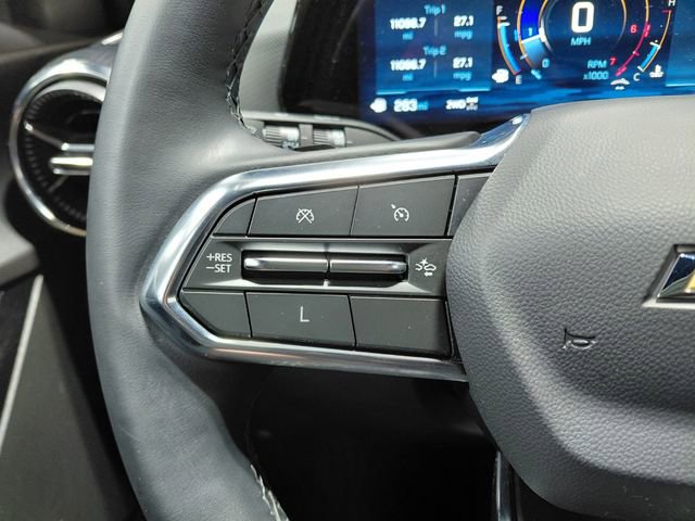 Used 2025 Chevrolet Equinox LT image 30