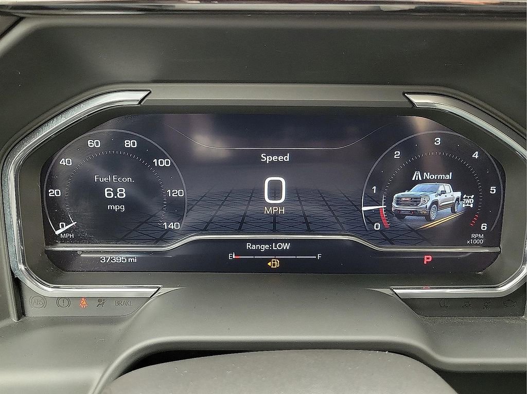 Used 2024 GMC Sierra 1500 AT4 w/ Technology Package AWD/4WD image 17