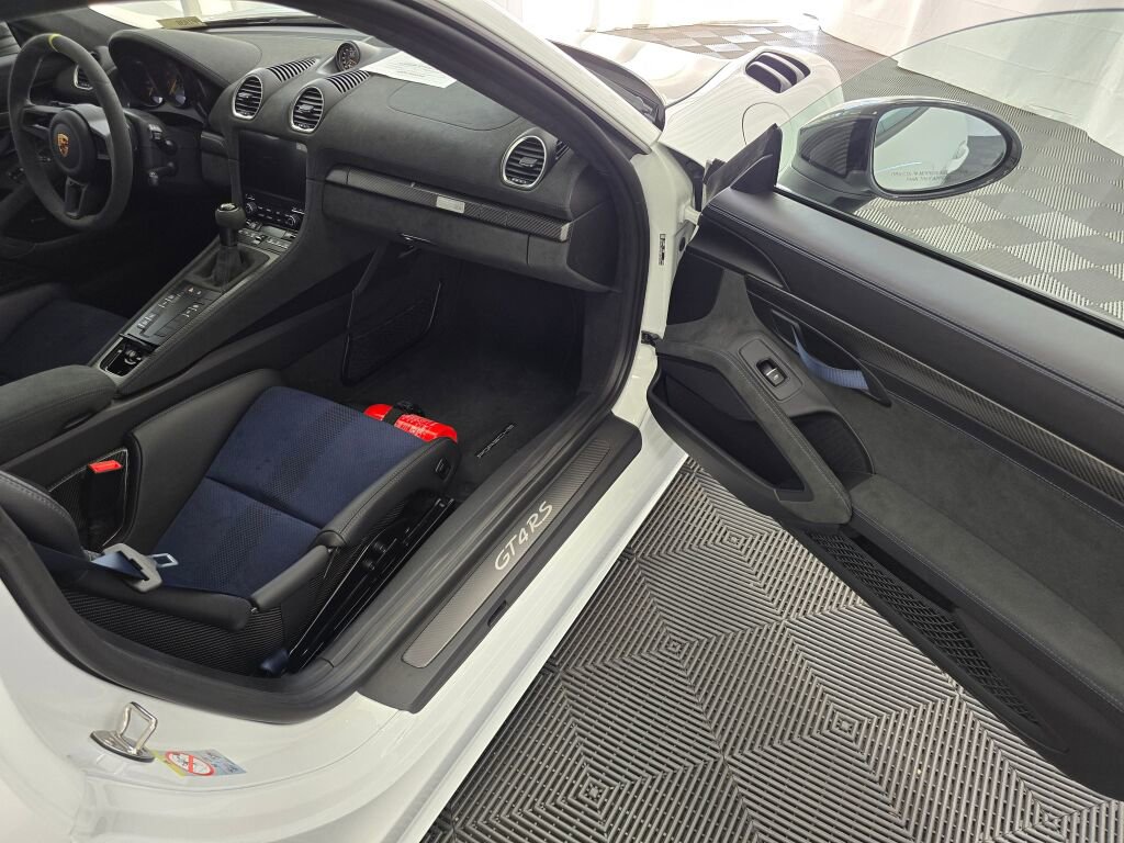 Certified 2024 Porsche 718 Cayman GT4 RS image 20