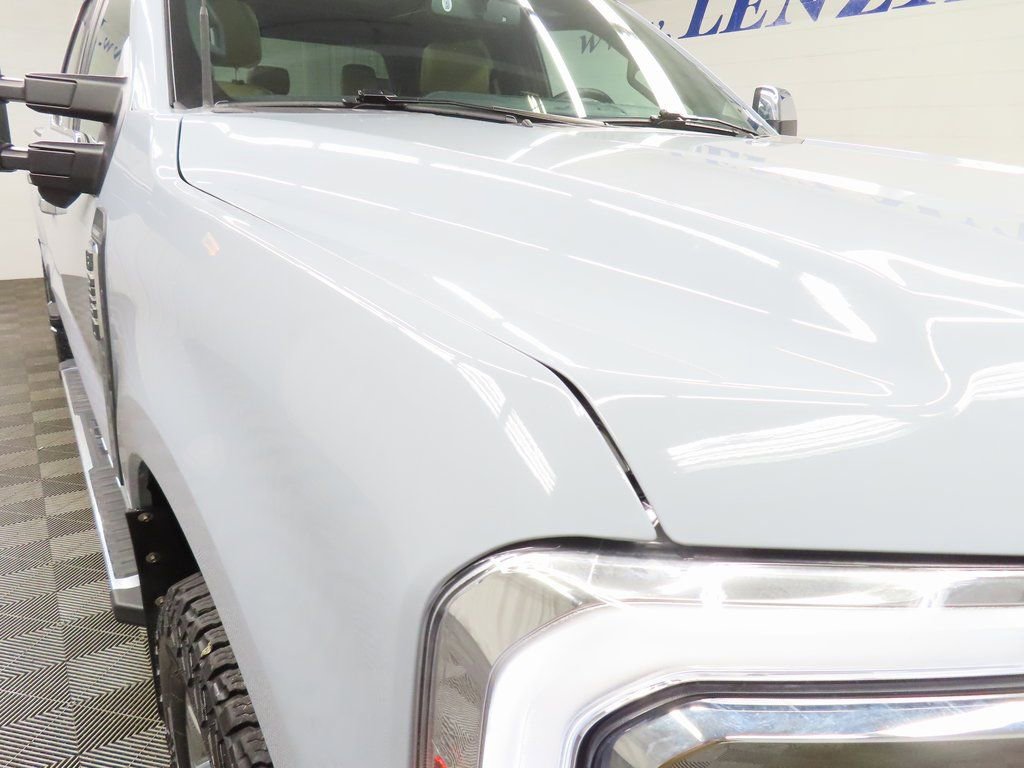 Used 2025 Ford F350 Lariat image 31