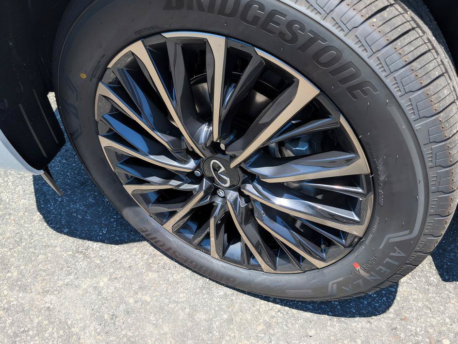 Certified 2026 INFINITI QX80 Autograph w/ Premium Cargo Package AWD/4WD image 8